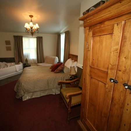 Auberge De La Tour Du Lac 생트 아가트 데 몽 외부 사진