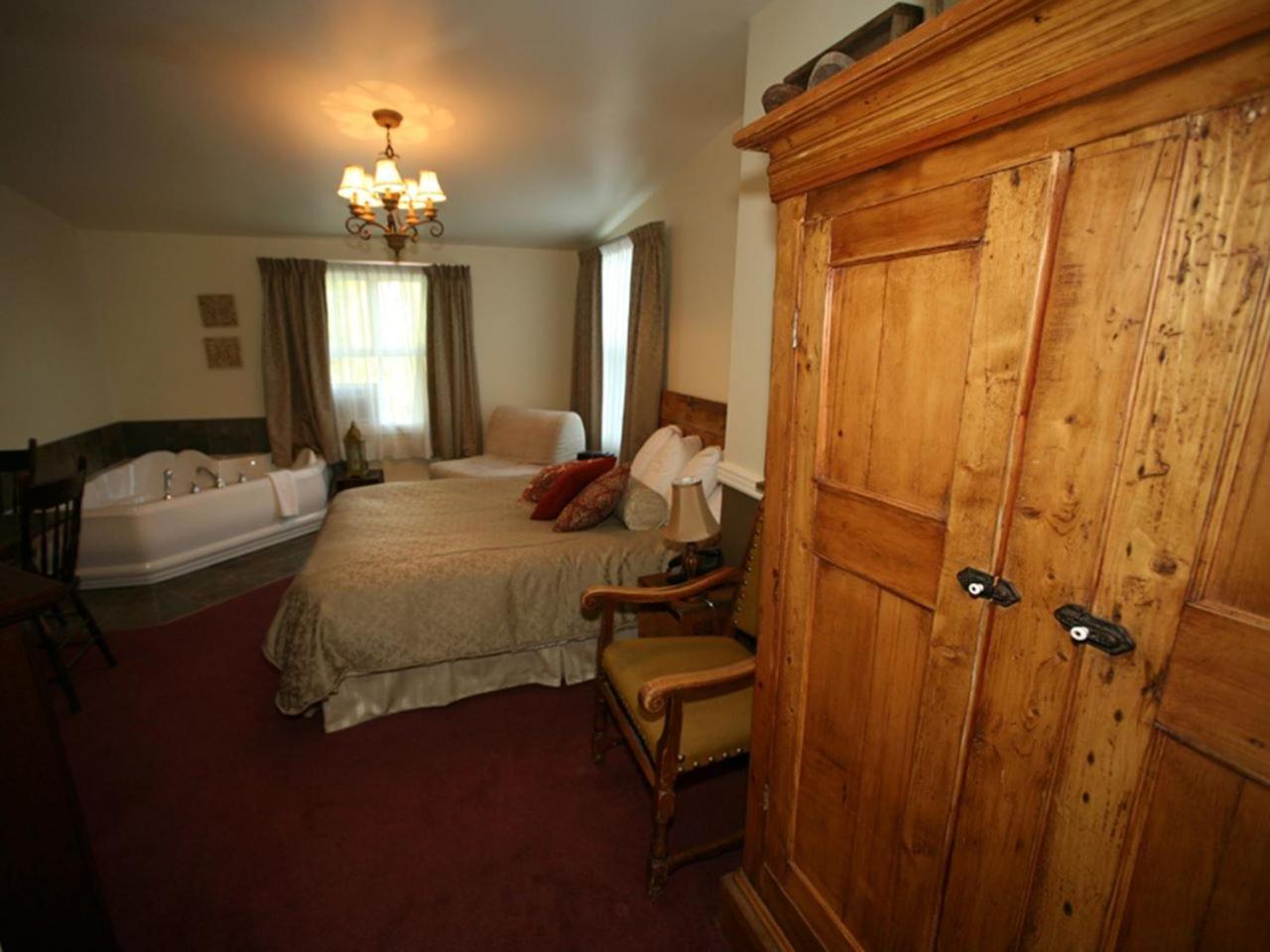 Auberge De La Tour Du Lac 생트 아가트 데 몽 외부 사진