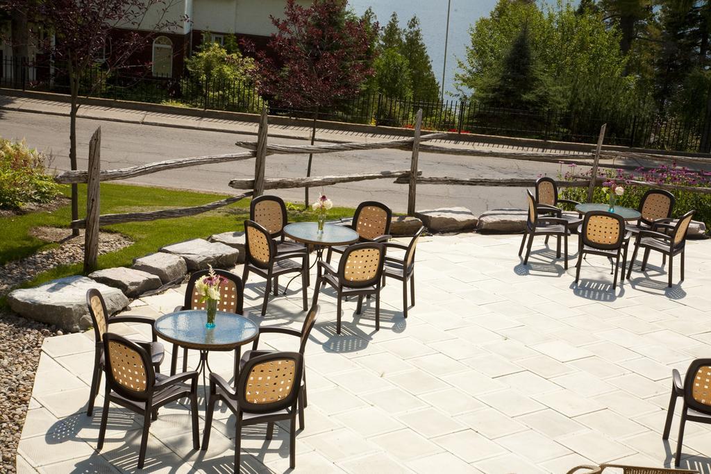 Auberge De La Tour Du Lac 생트 아가트 데 몽 외부 사진