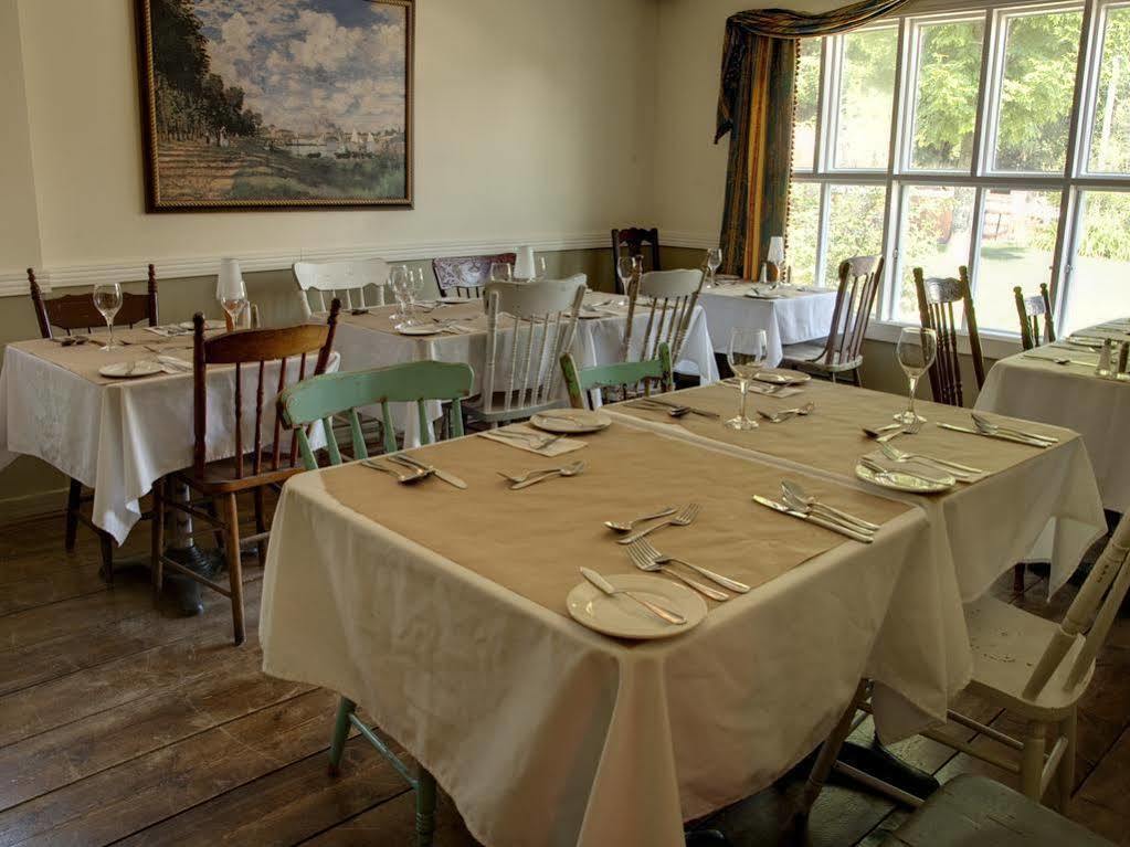 Auberge De La Tour Du Lac 생트 아가트 데 몽 외부 사진
